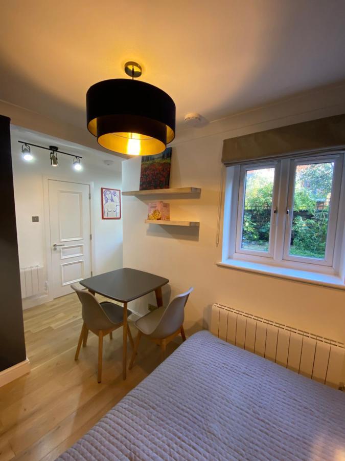 Stylish 1-Bed Studio London Exteriör bild